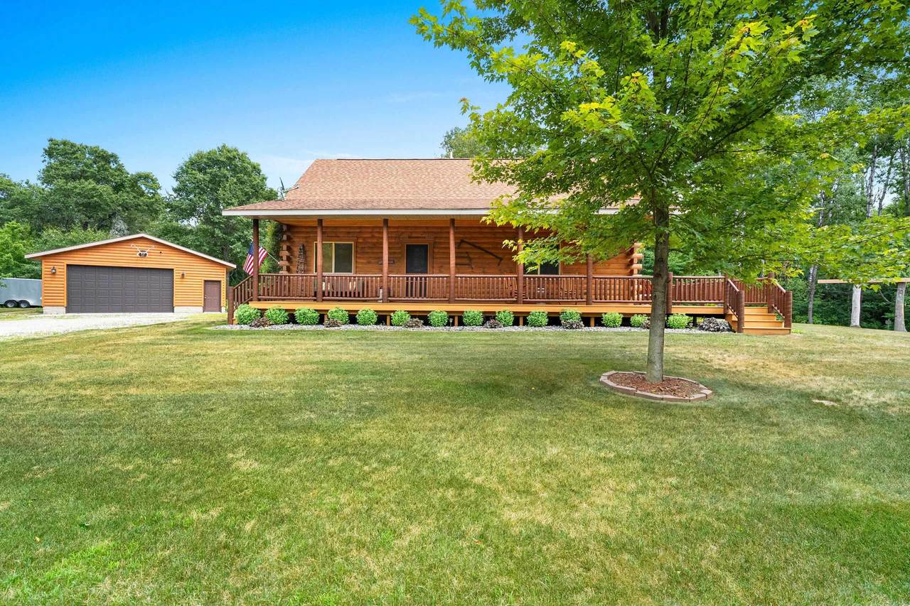W13501 Merlin Lane - Photo 1