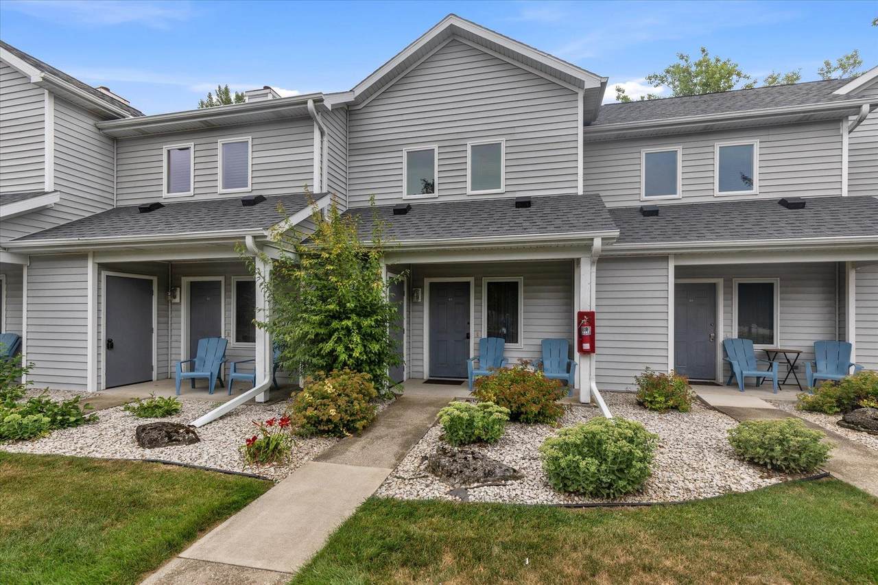 3906 County Road F - Photo 1
