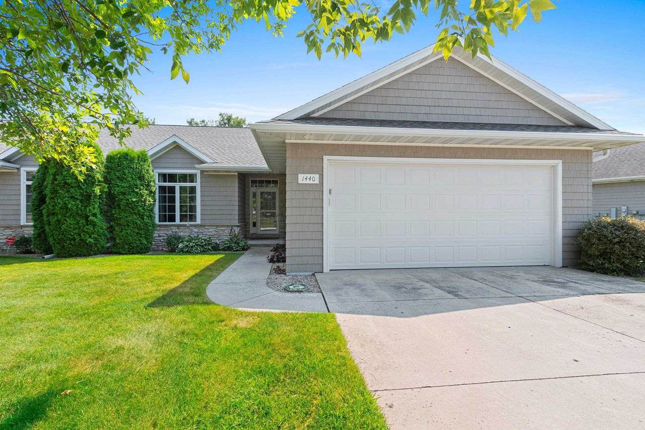 1440 Rushmore Circle - Photo 1