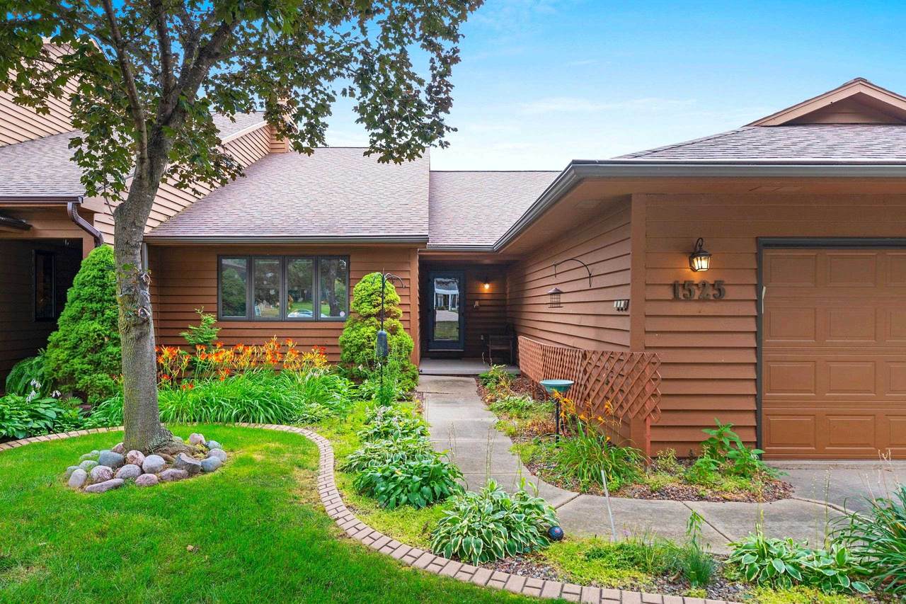 1525 Bay Highlands Drive - Photo 1