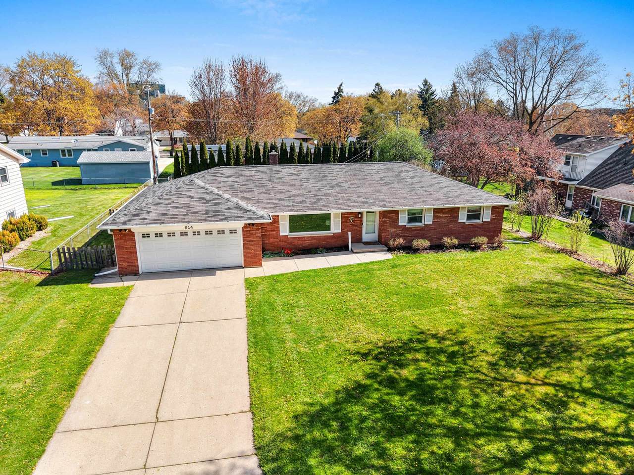 914 Rasmussen Place - Photo 1