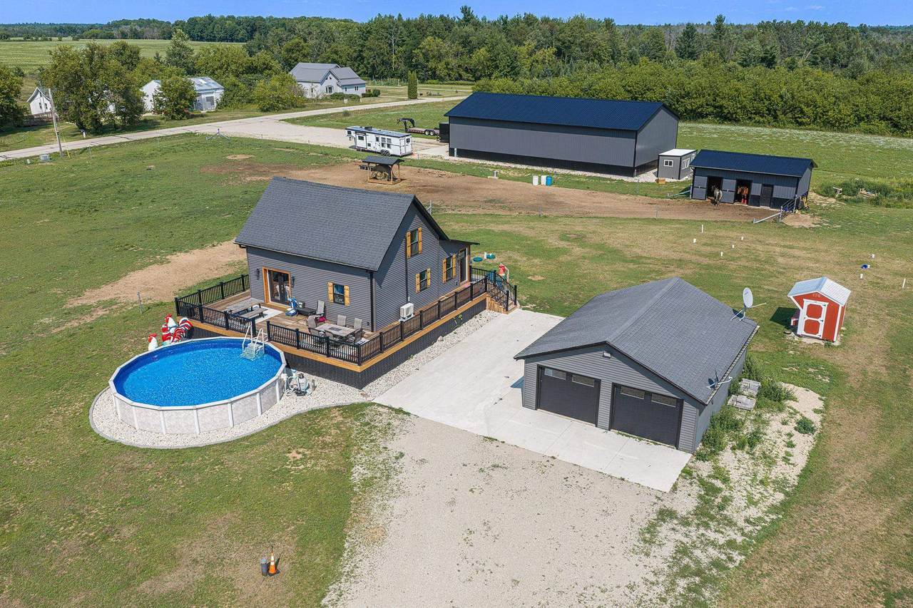 13139 Logan Road - Photo 1