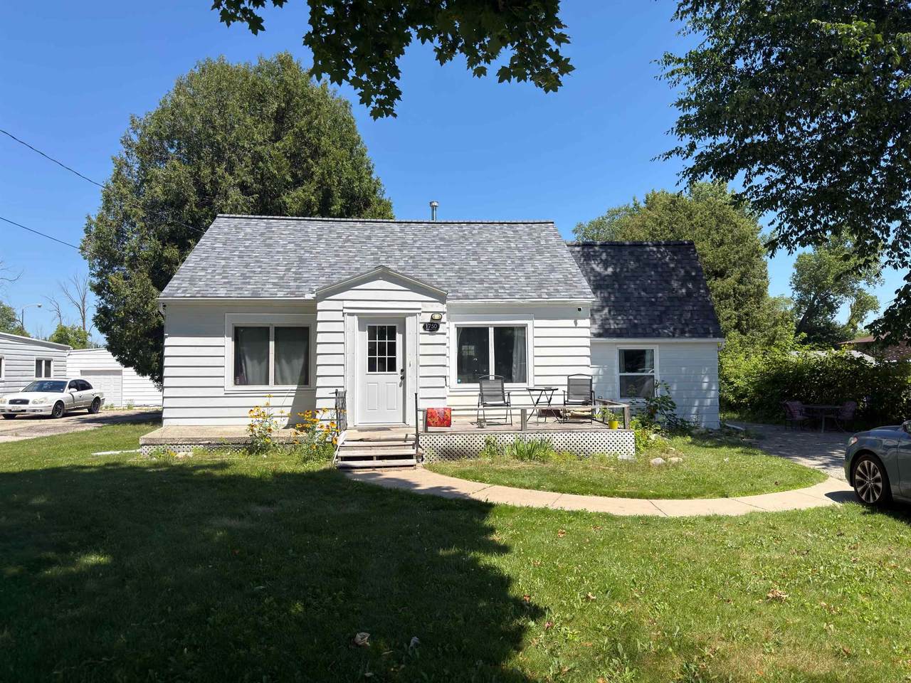 1750 Western Avenue - Photo 1