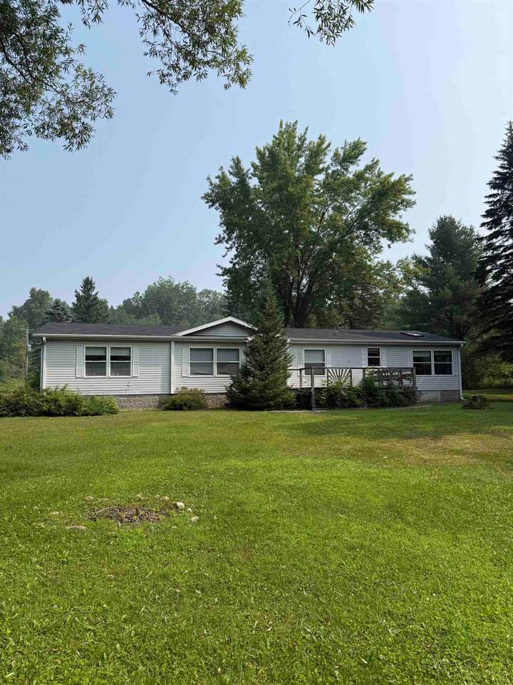 15207 Brook Lane - Photo 1