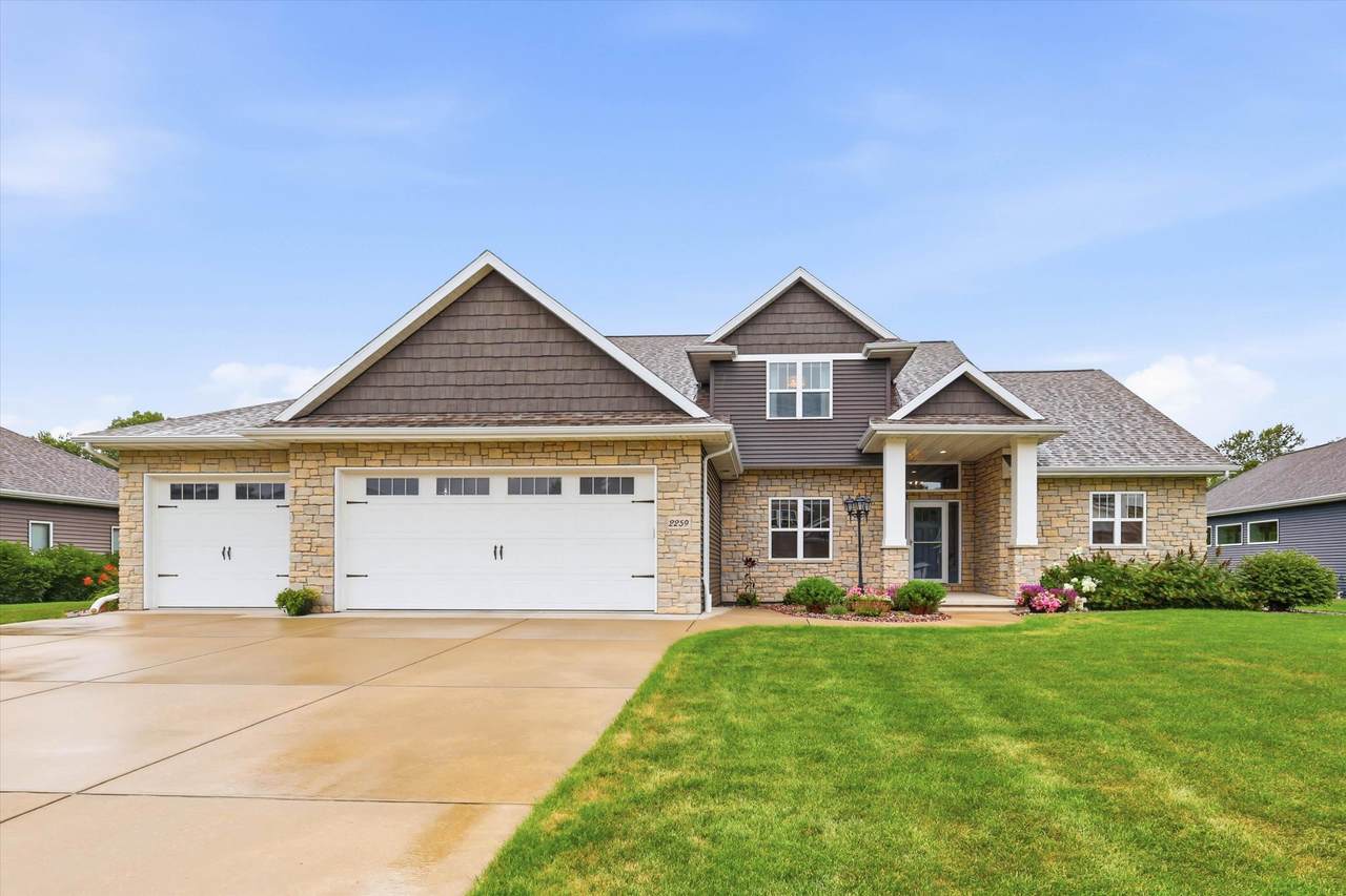 2259 Mahogany Trail - Photo 1