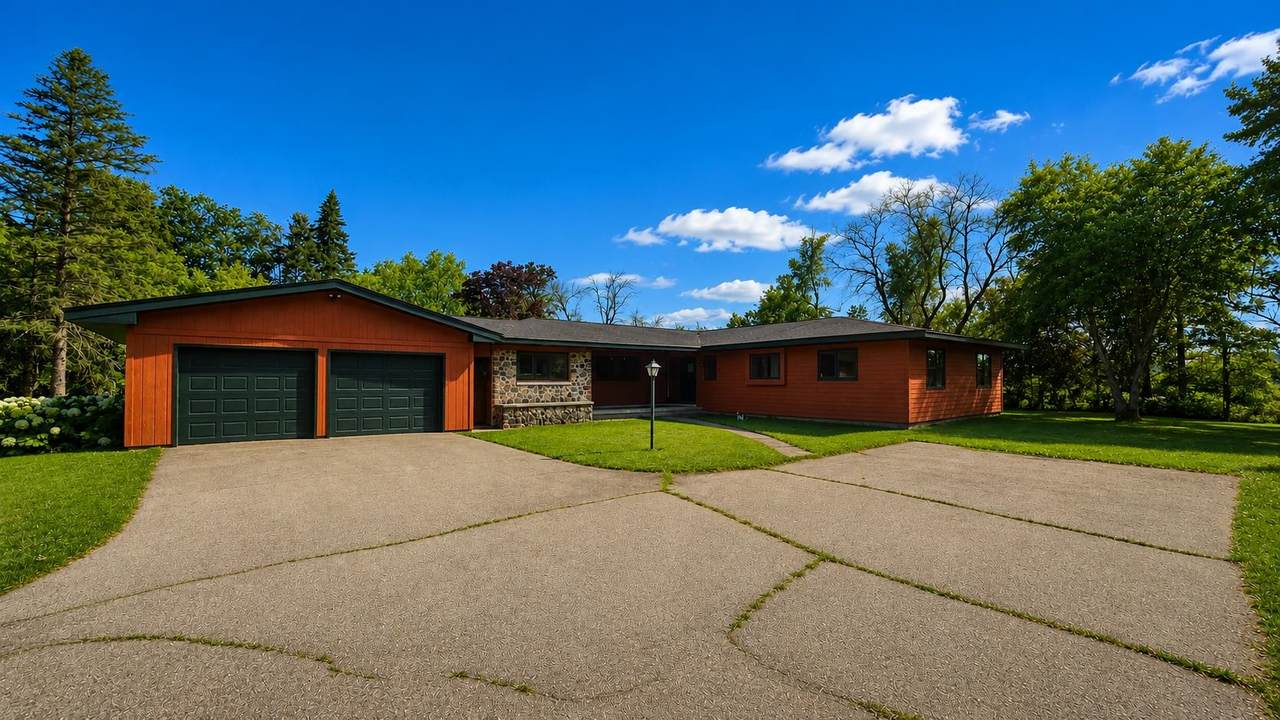 N6367 Pond Street - Photo 1