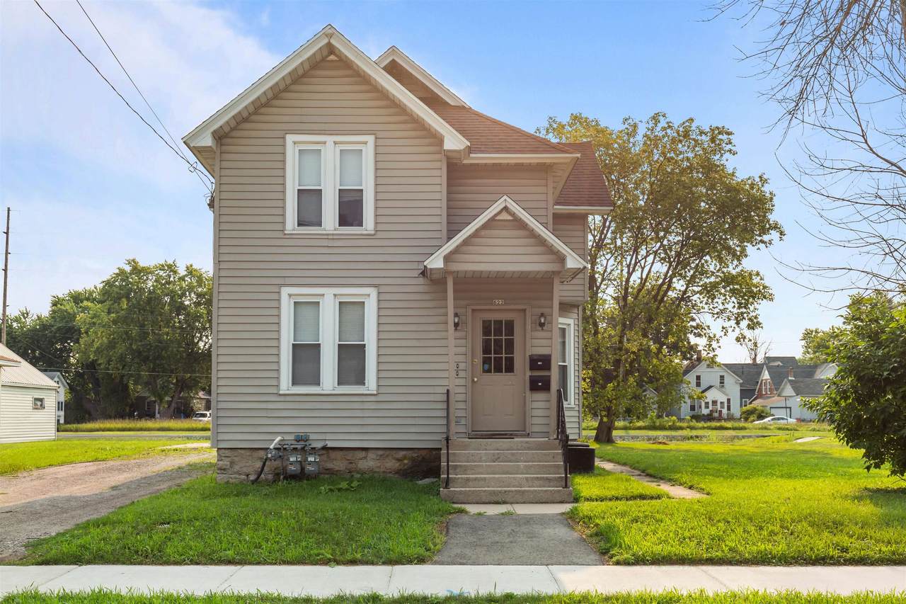 622 Grand Street - Photo 1