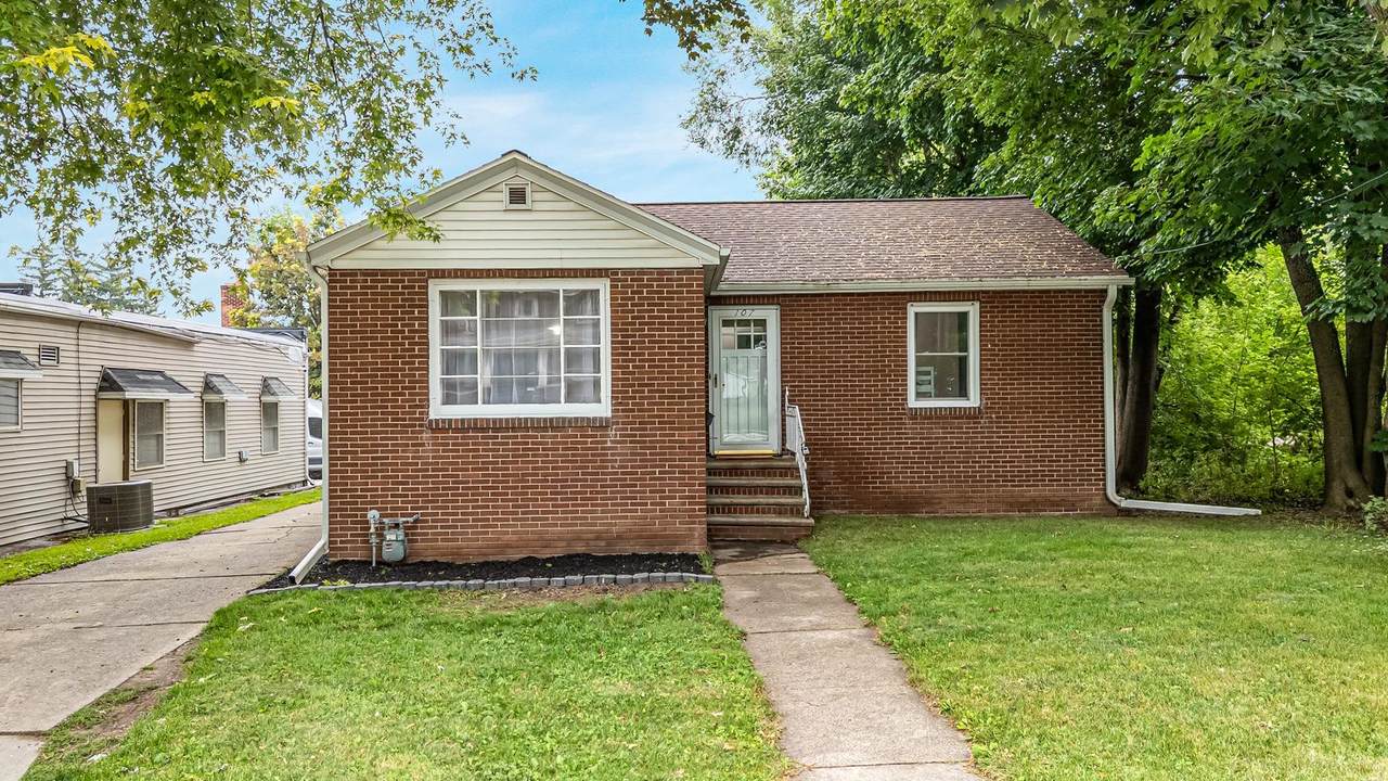 107 Oneida Street - Photo 1
