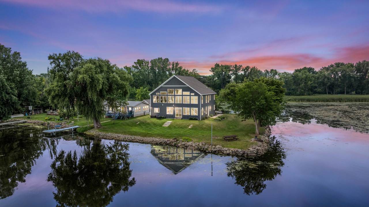 6392 Lakeshore Road - Photo 1