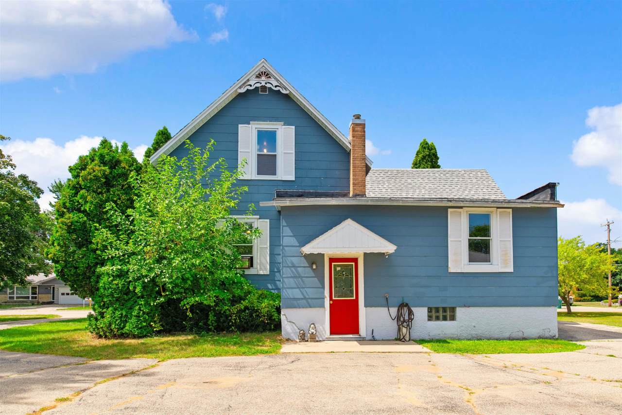 2706 Shore Drive - Photo 1