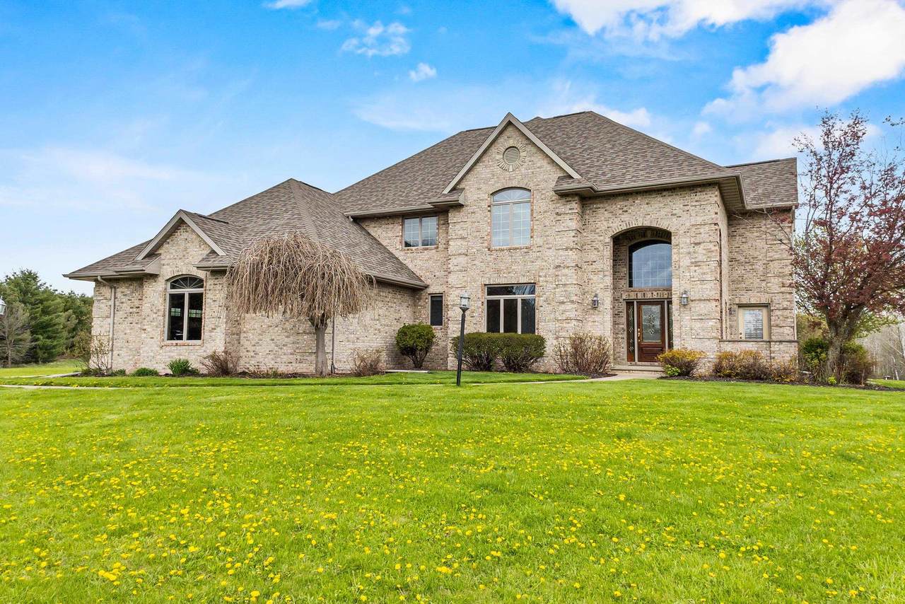 W7828 Hillview Road - Photo 1