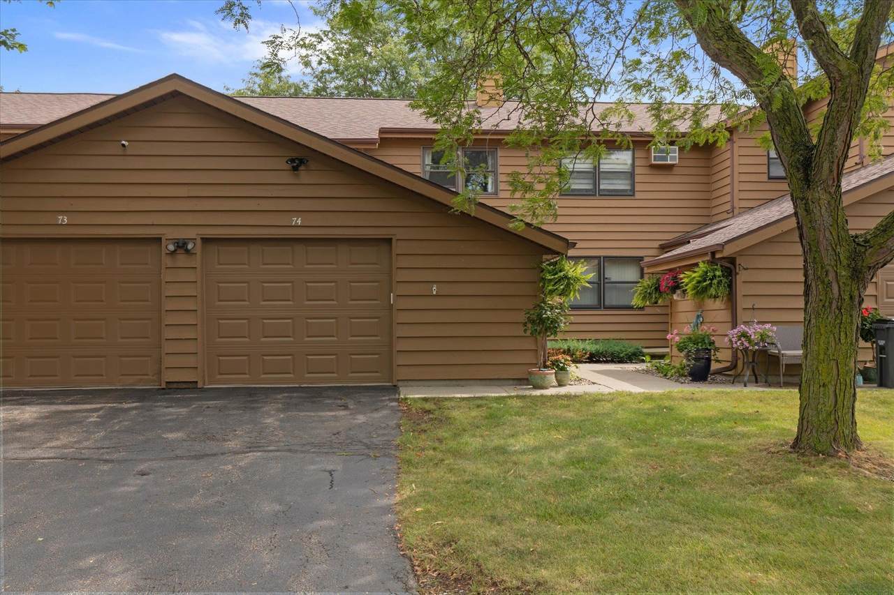 970 Manor Drive - Photo 1