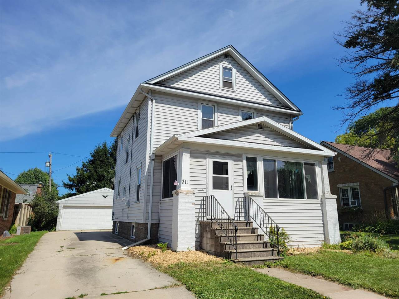 311 Johnson Street - Photo 1