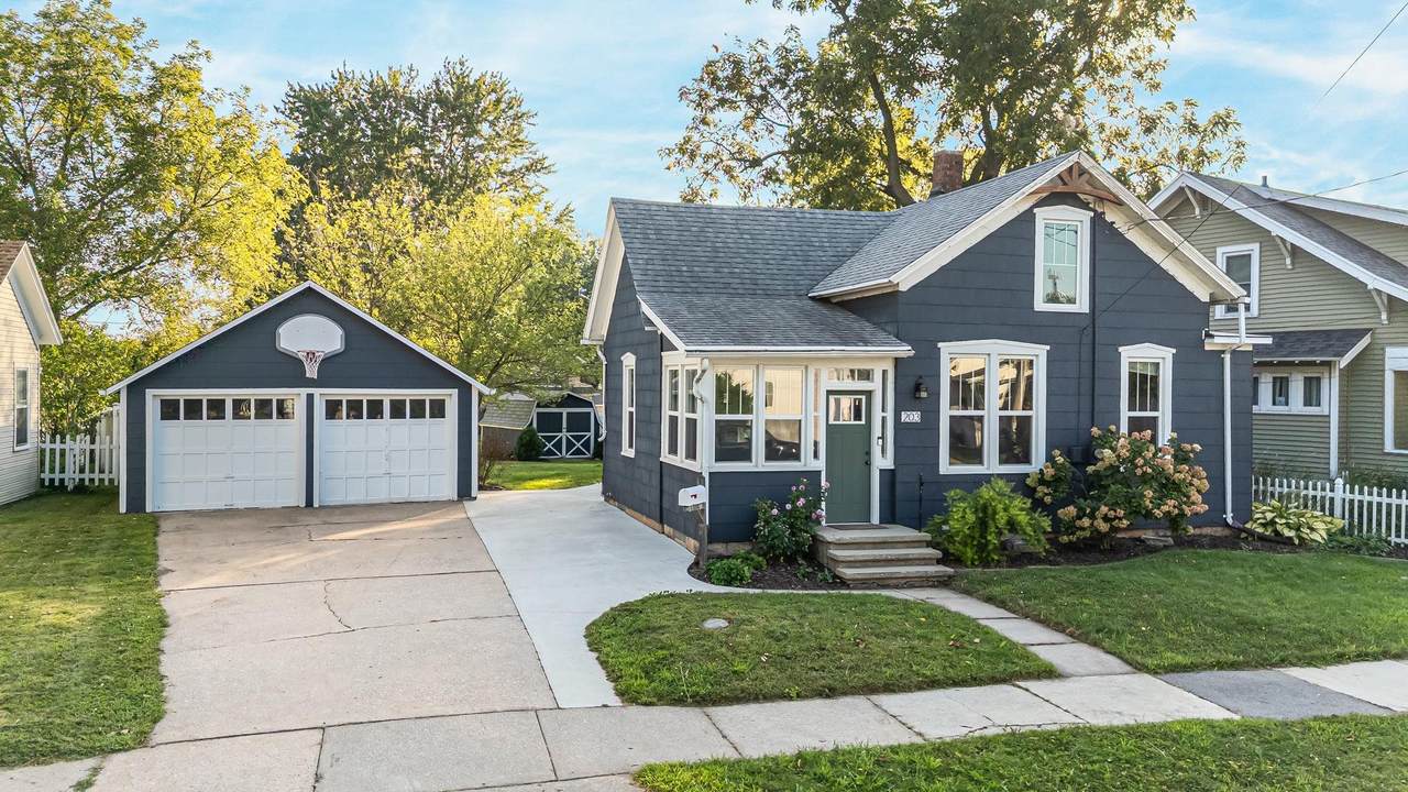 203 Division Street - Photo 1