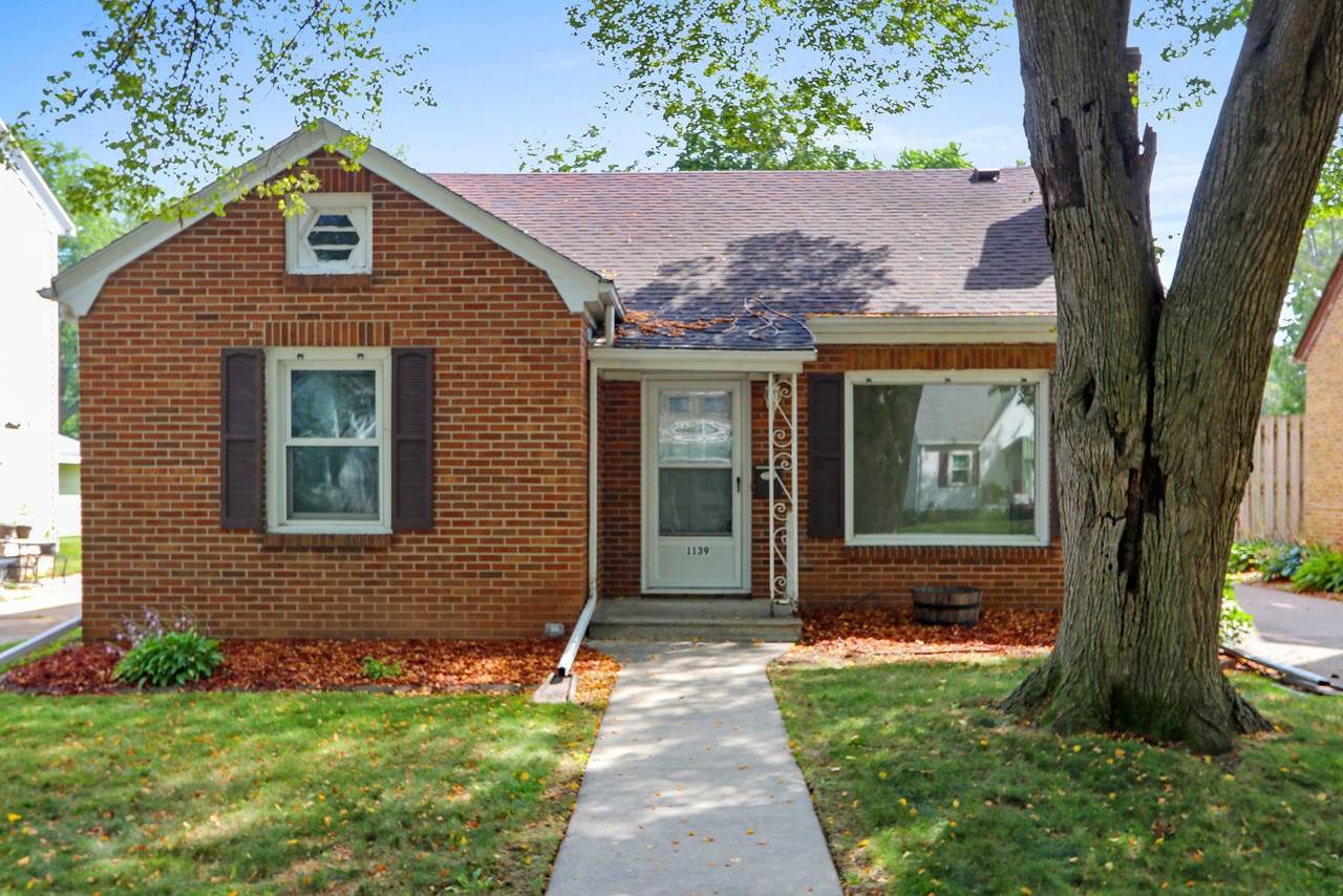 1139 14TH Avenue - Photo 1
