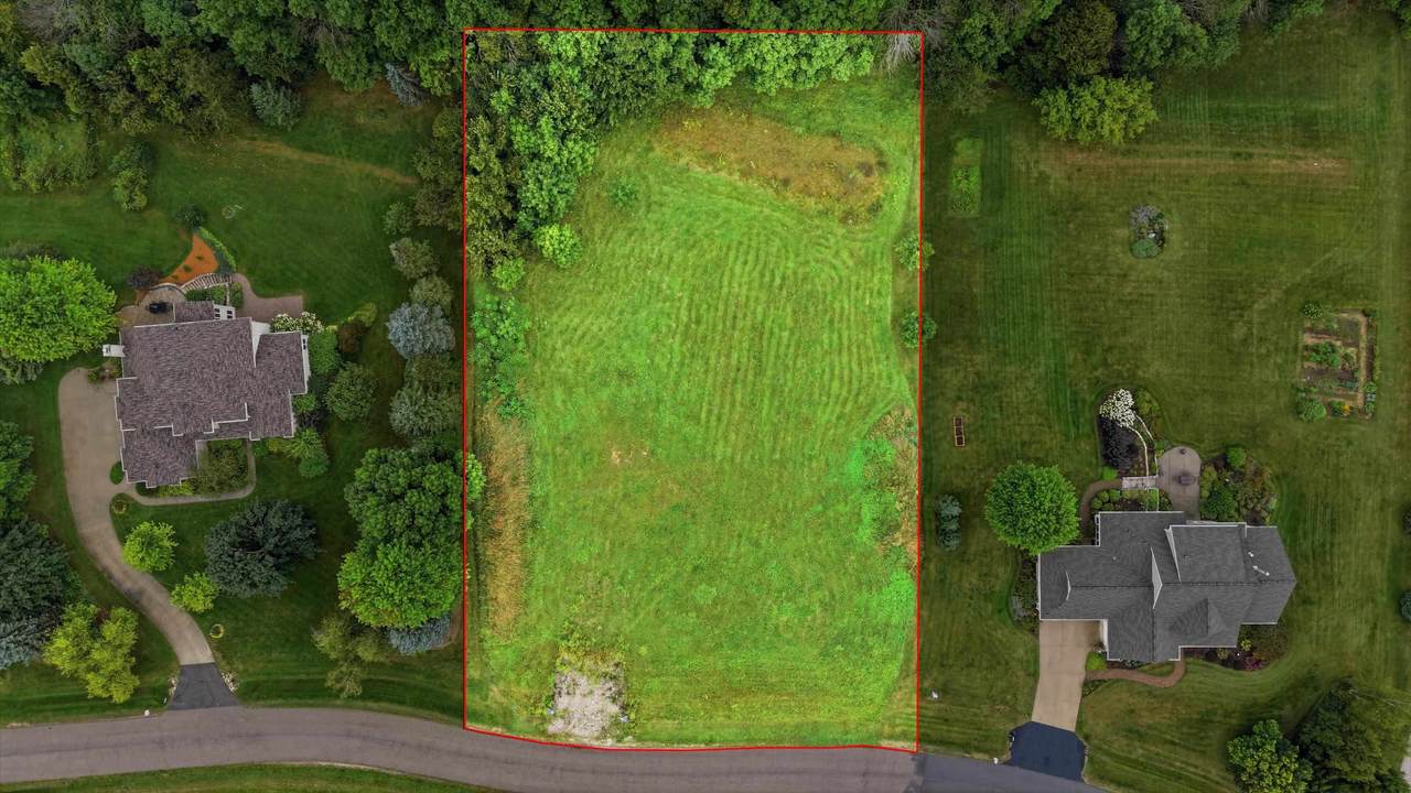 W9008 Forest Ridge Drive - Photo 1