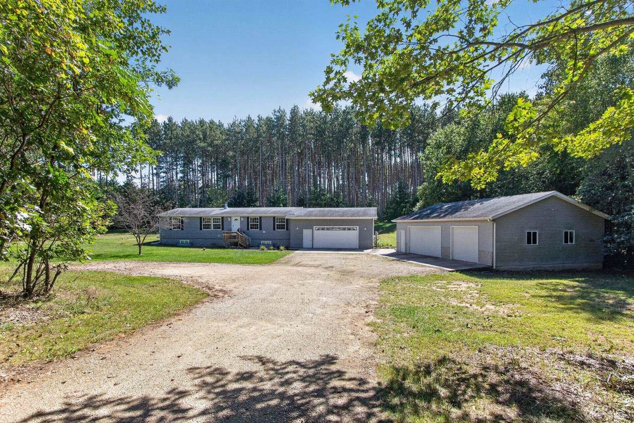 W4877 Chicago Drive - Photo 1