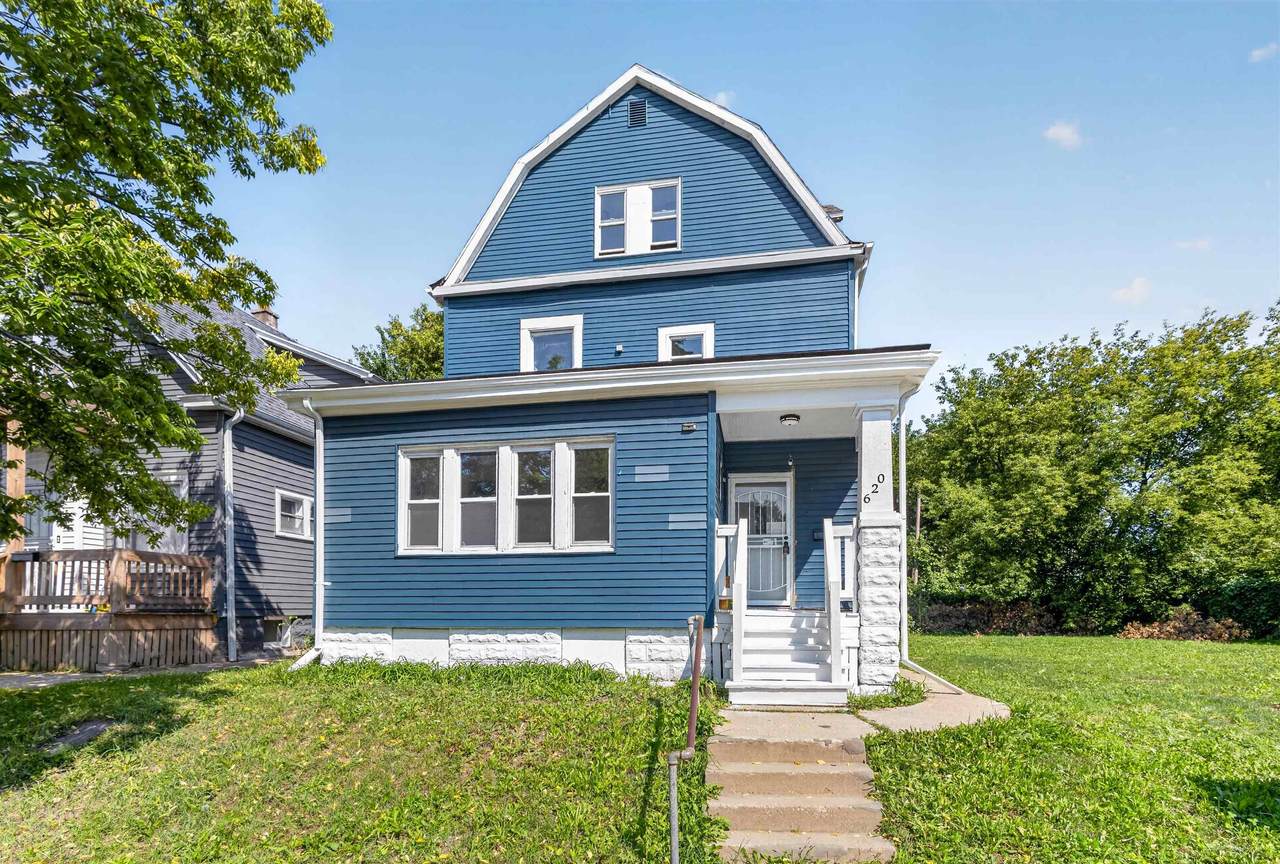 620 Burleigh Street - Photo 1