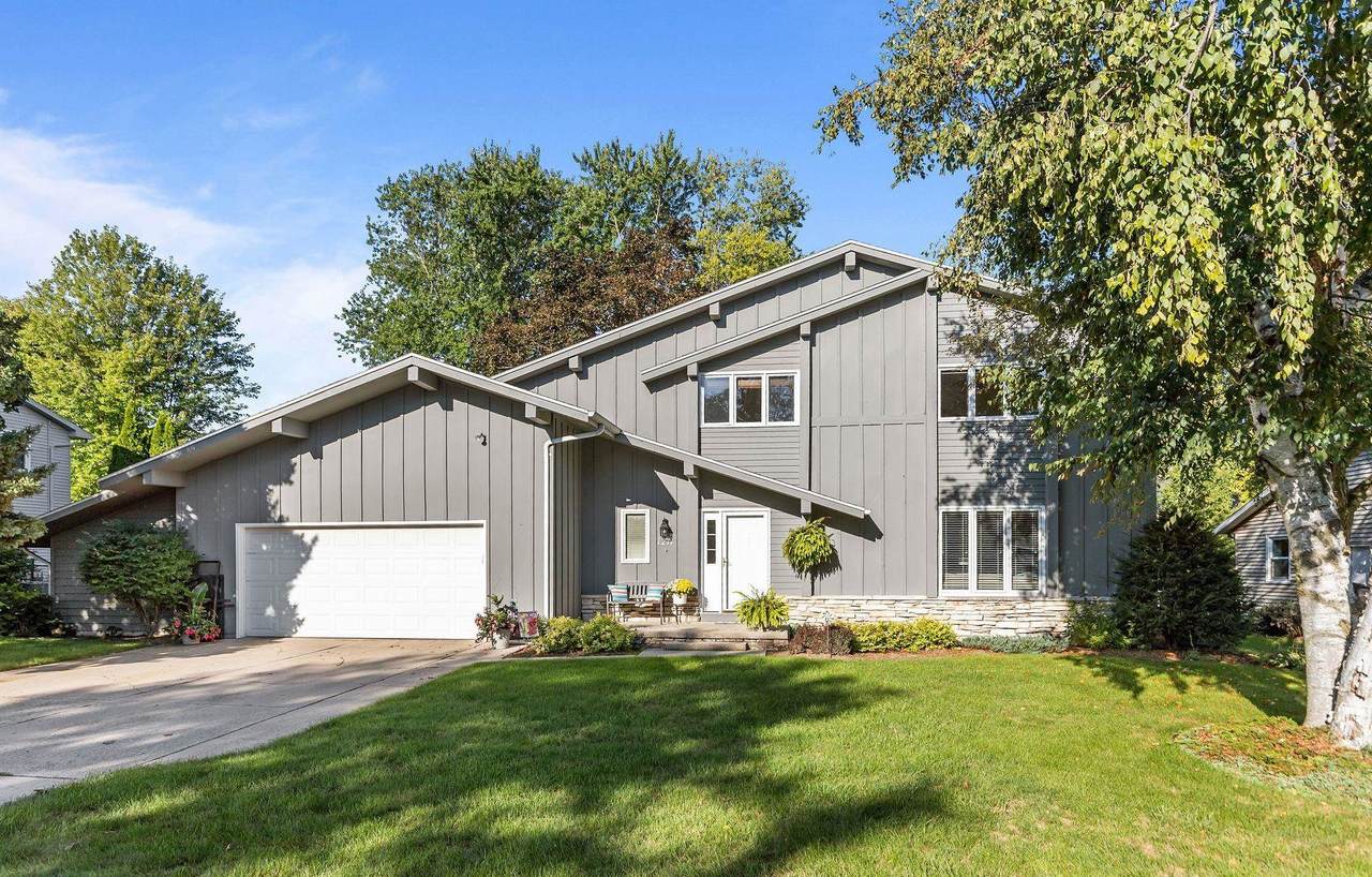 1211 Lynrose Lane - Photo 1