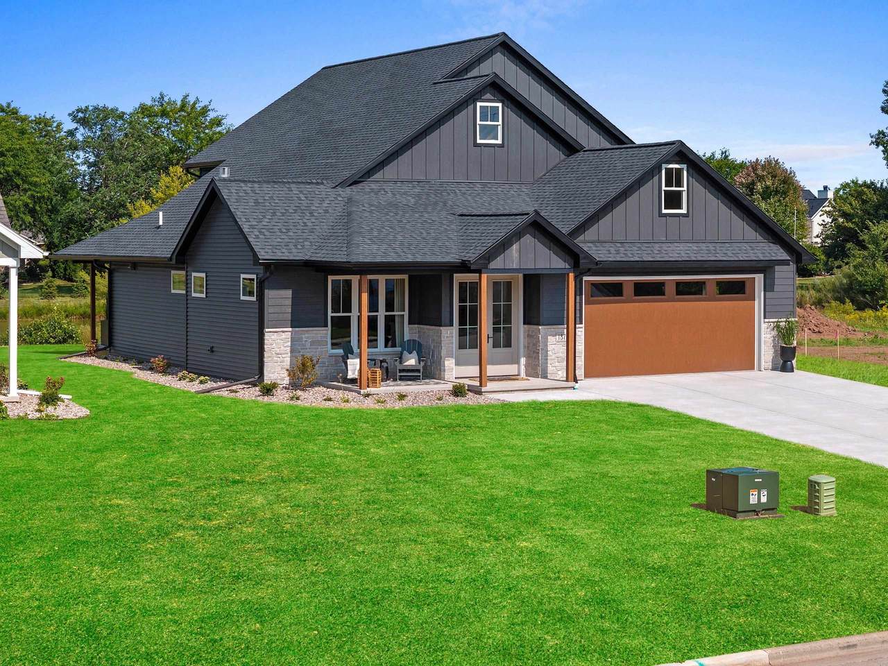 1871 Ledgeview Road - Photo 1