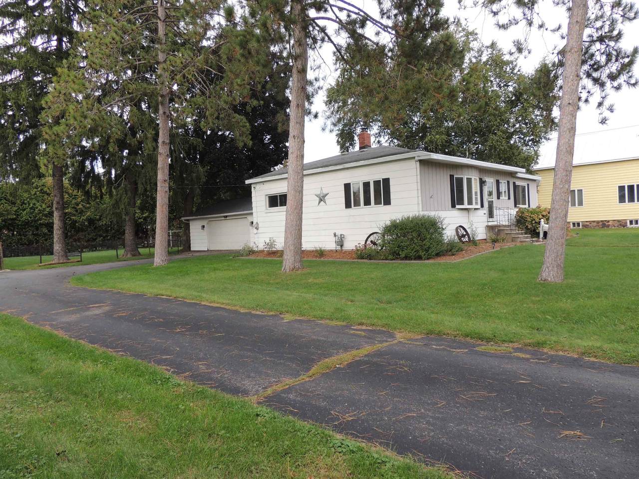 231 Madison Street - Photo 1