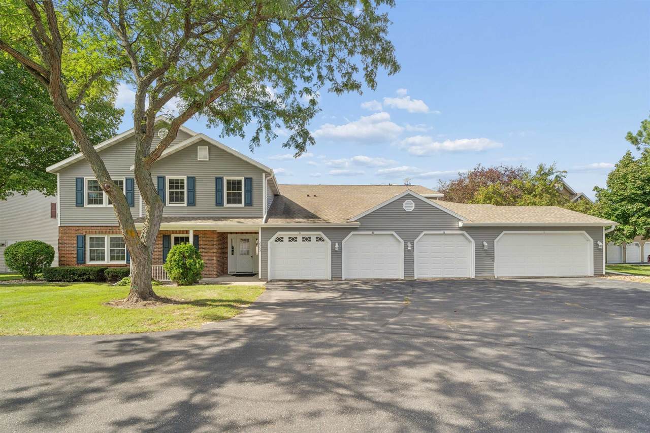 2553 Village Lane - Photo 1