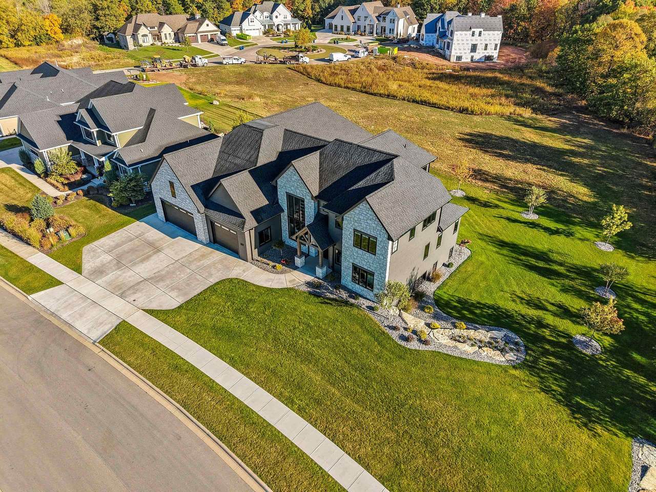 https://bt-photos.global.ssl.fastly.net/ranw/1280_boomver_1_50333224-1.jpg