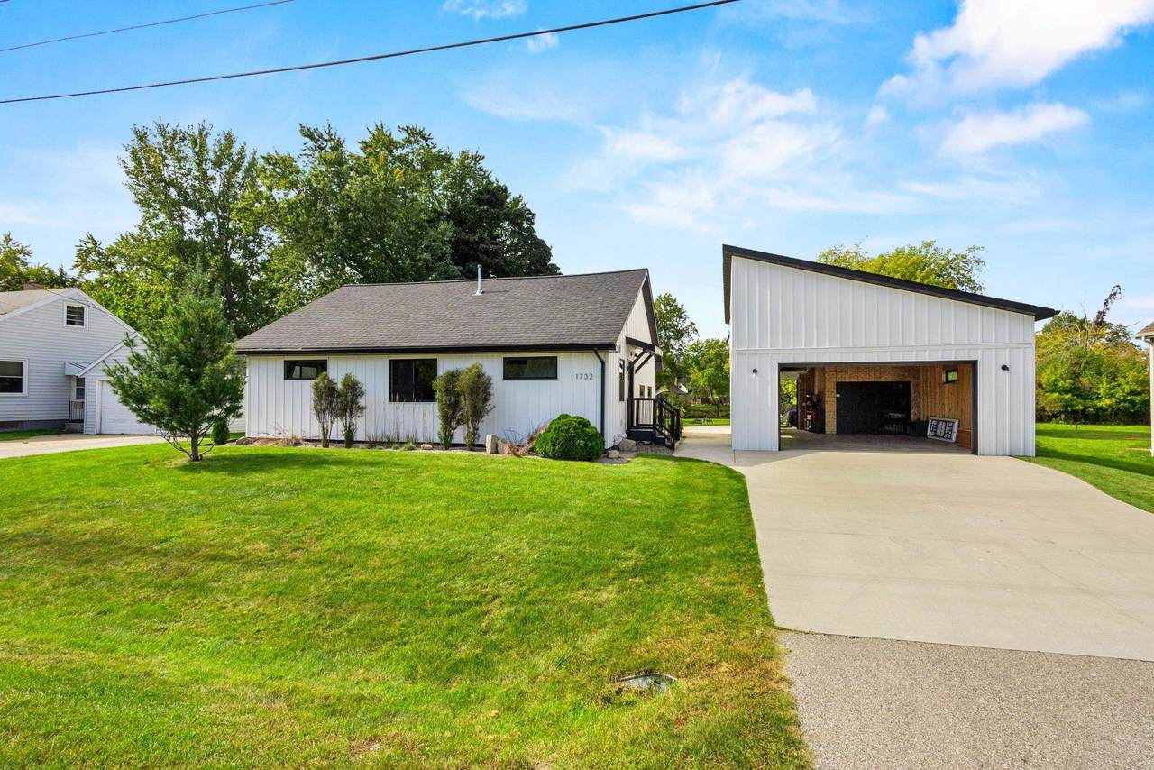 1732 Island Court - Photo 1