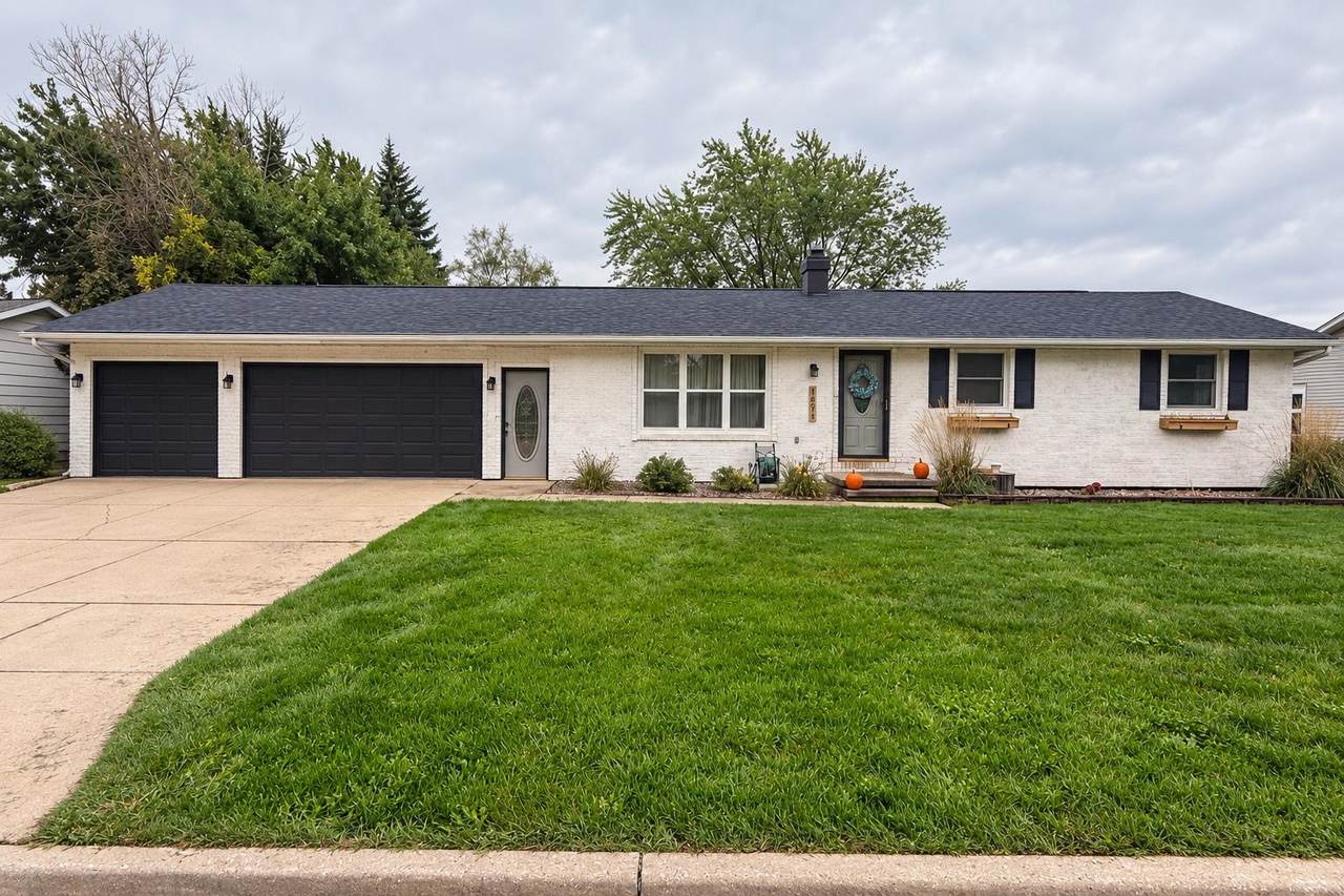1371 Cormier Road - Photo 1