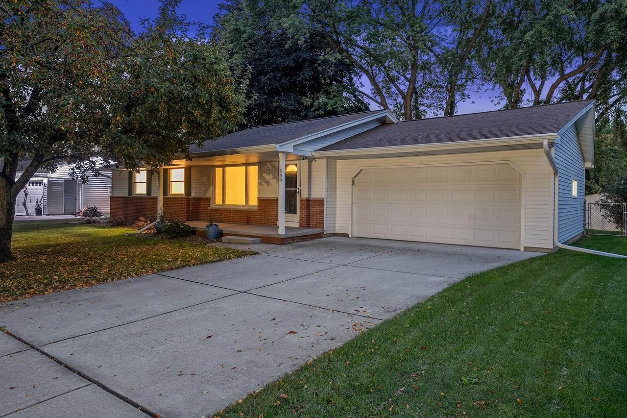 1509 Apache Avenue - Photo 1