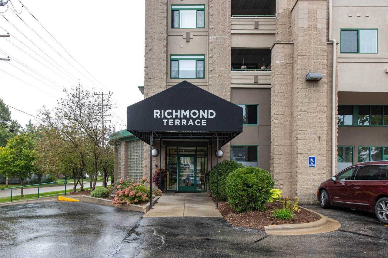 400 Richmond Street - Photo 1