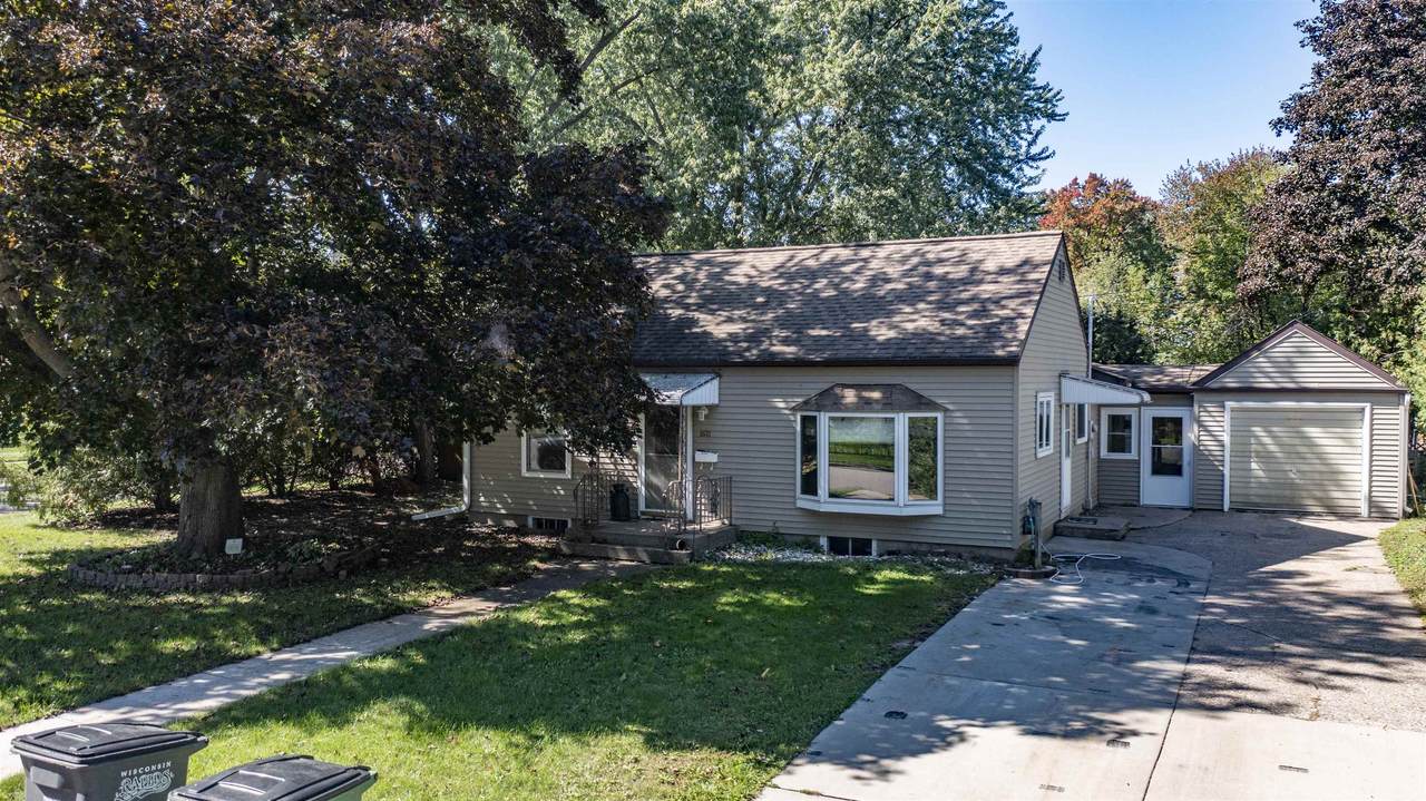 1611 Smith Street - Photo 1