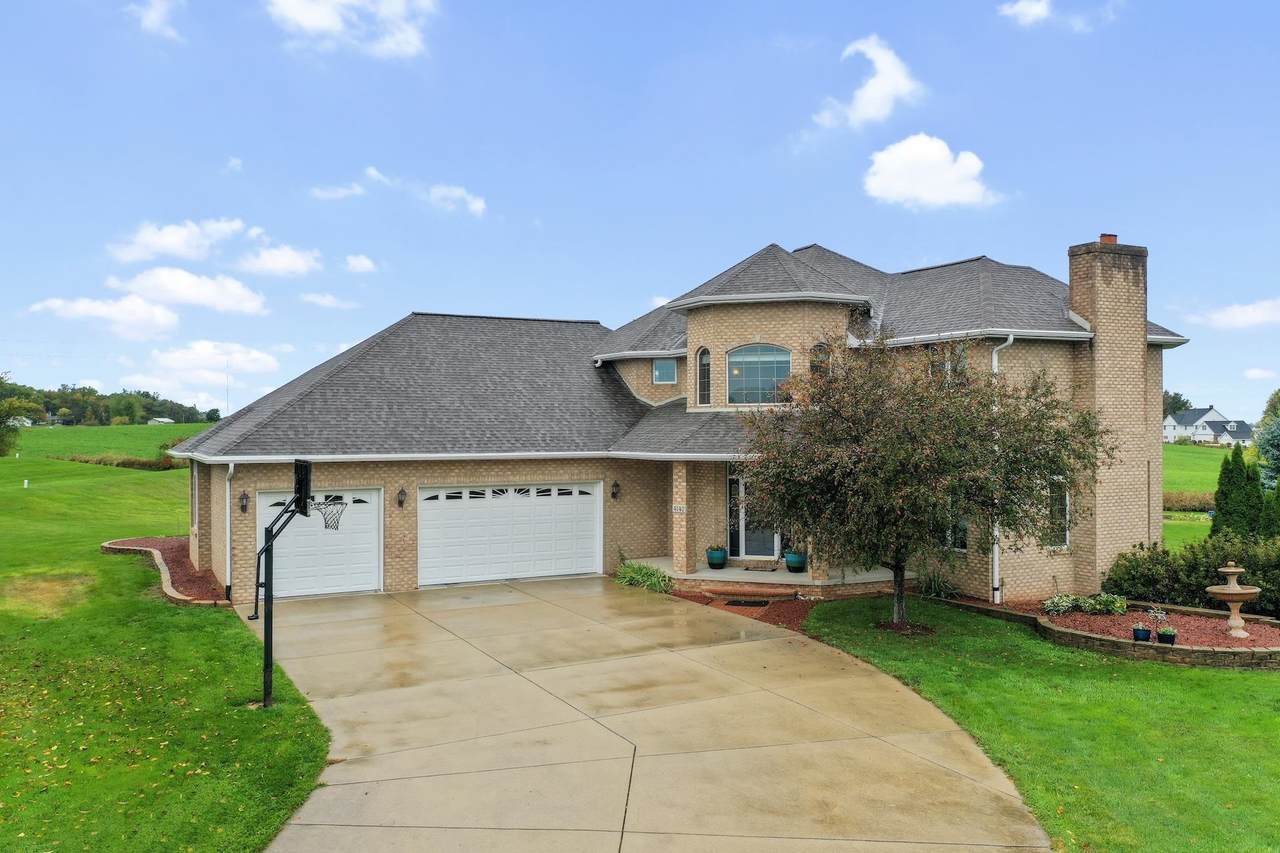 4140 Gemstone Trail - Photo 1