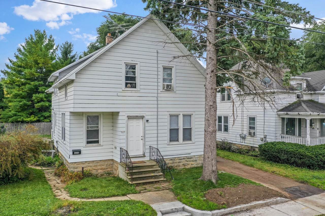 327 16TH Avenue - Photo 1