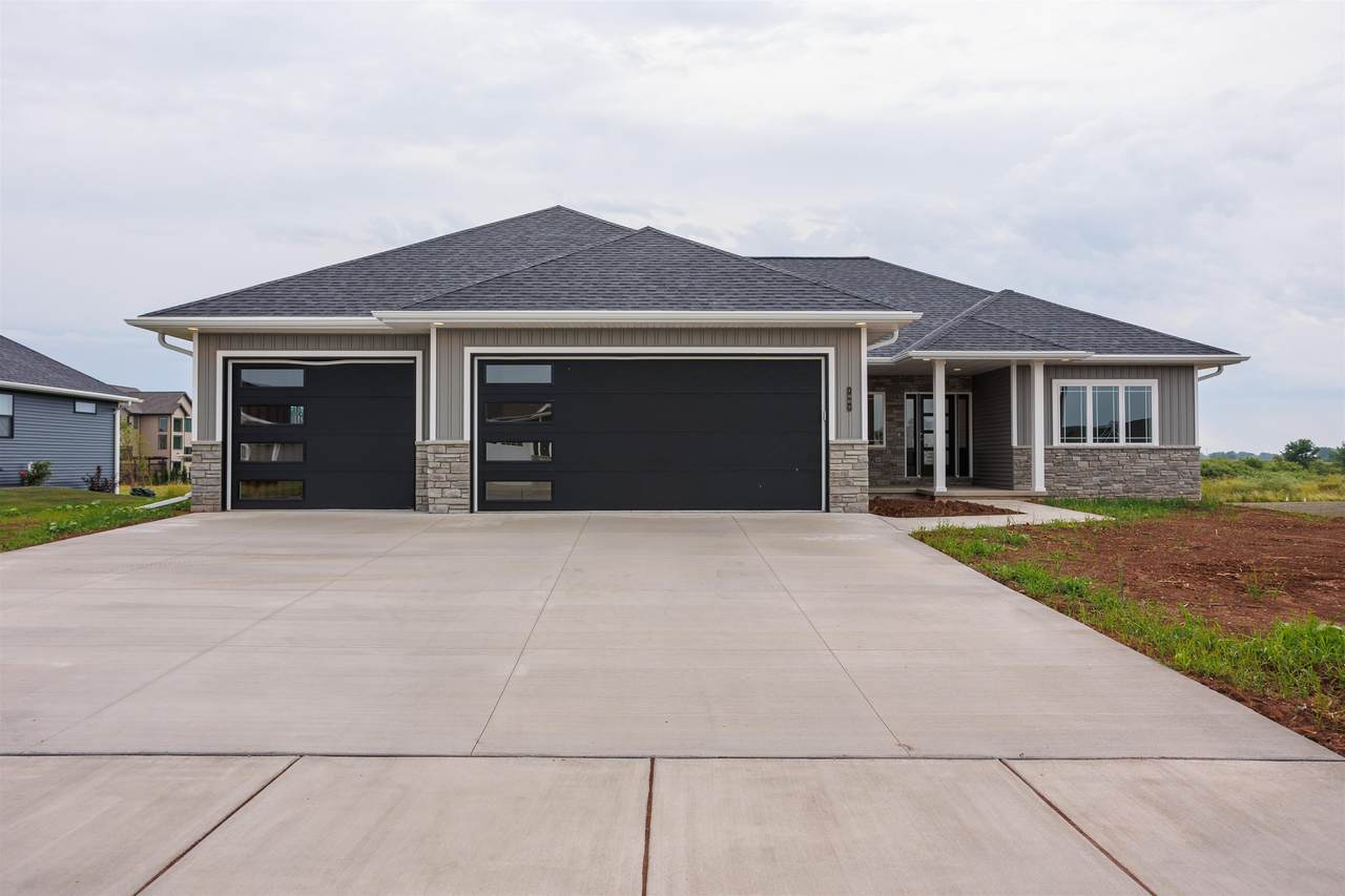 1903 Wizard Way - Photo 1