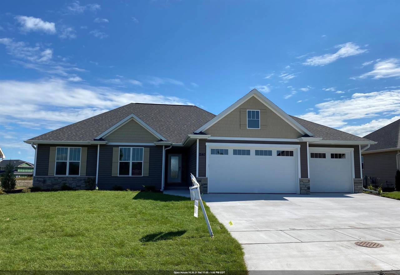 1240 Copilot Way - Photo 1