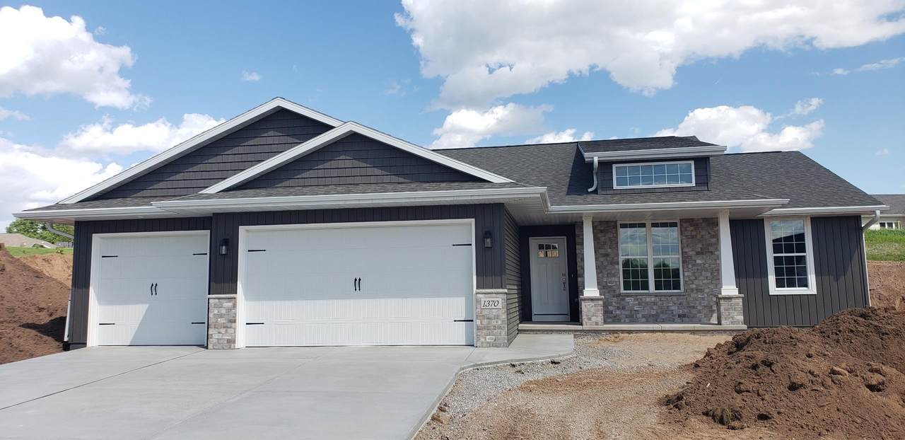 1370 Coral Reef Lane - Photo 1