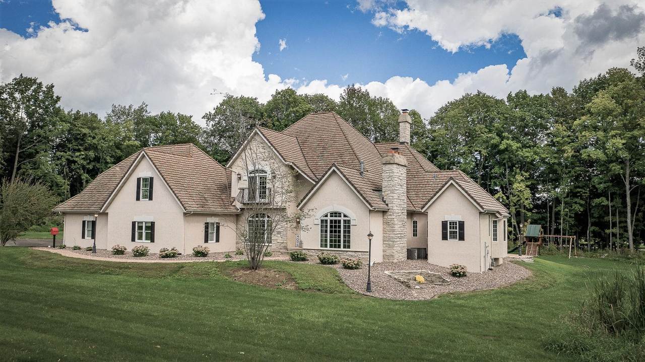 3030 Windfield Drive - Photo 1