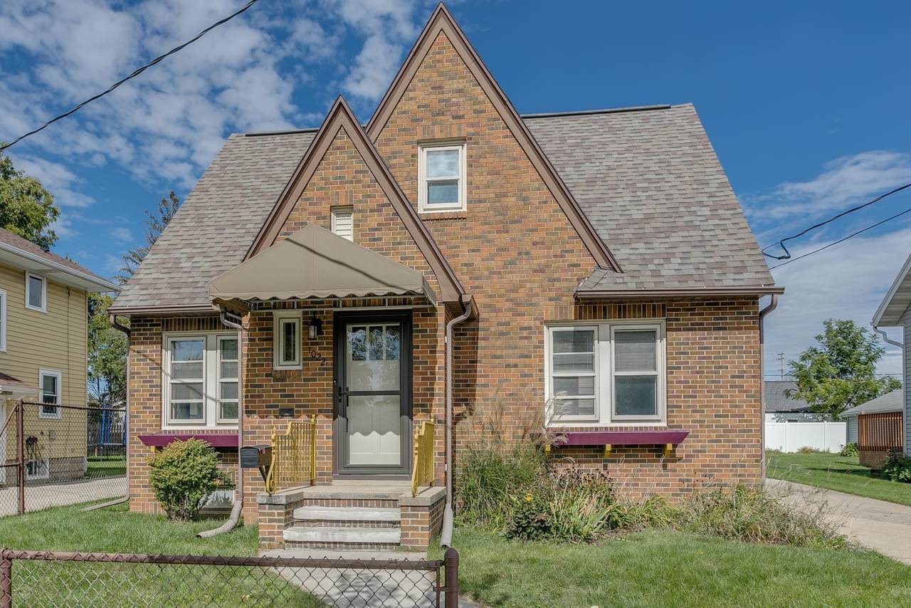 1022 Summer Street - Photo 1