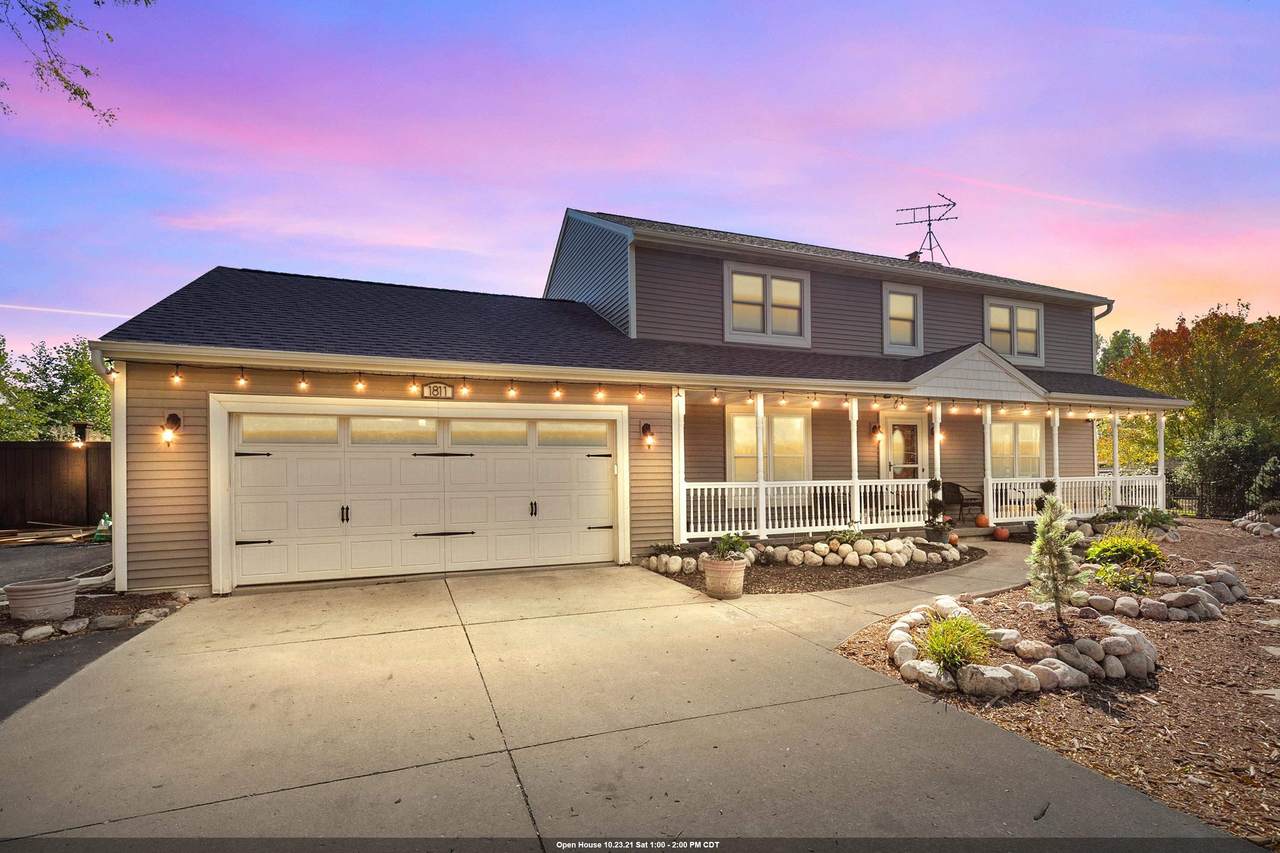 1811 Lakeshore Drive - Photo 1