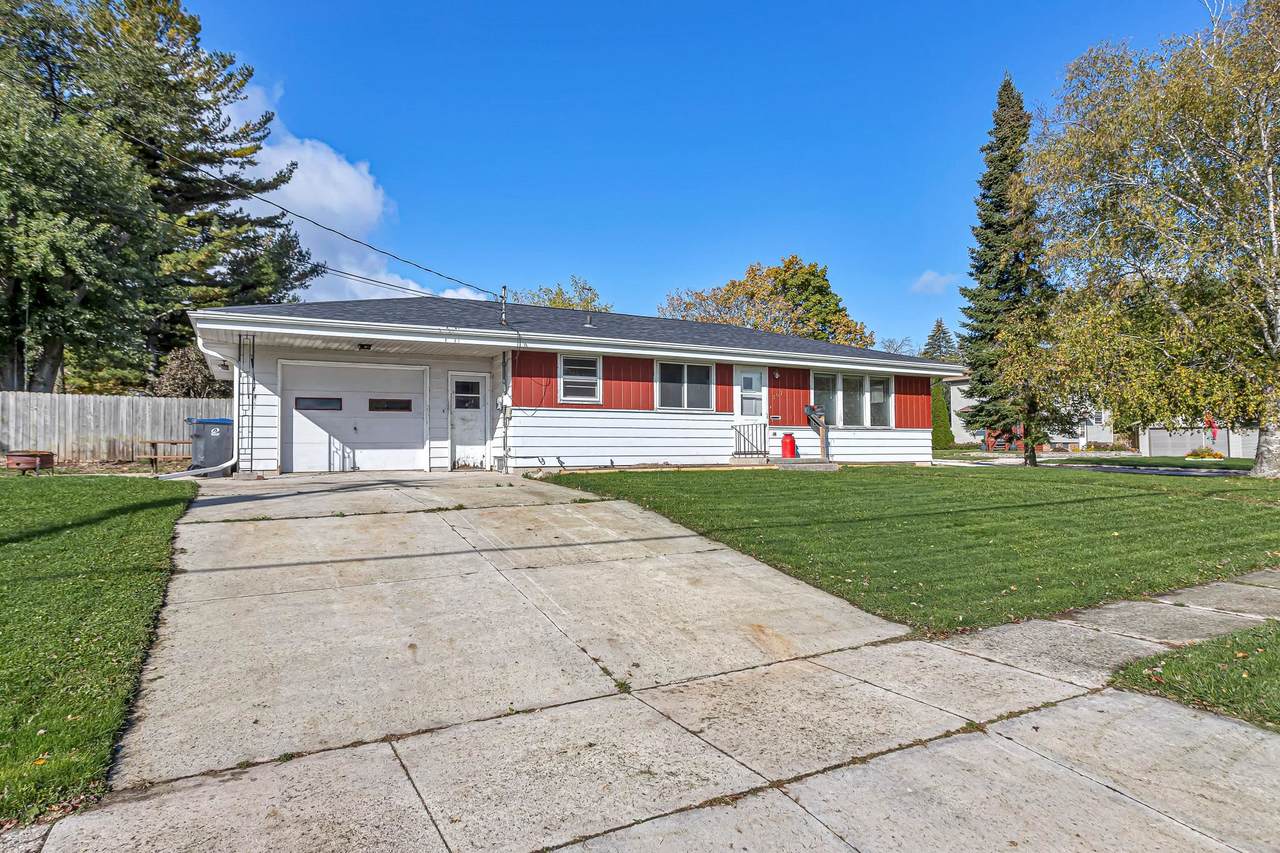 307 Michigan Street - Photo 1