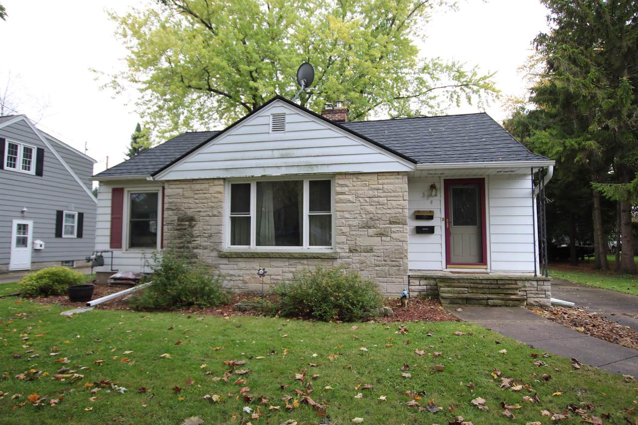 394 Maple Avenue - Photo 1
