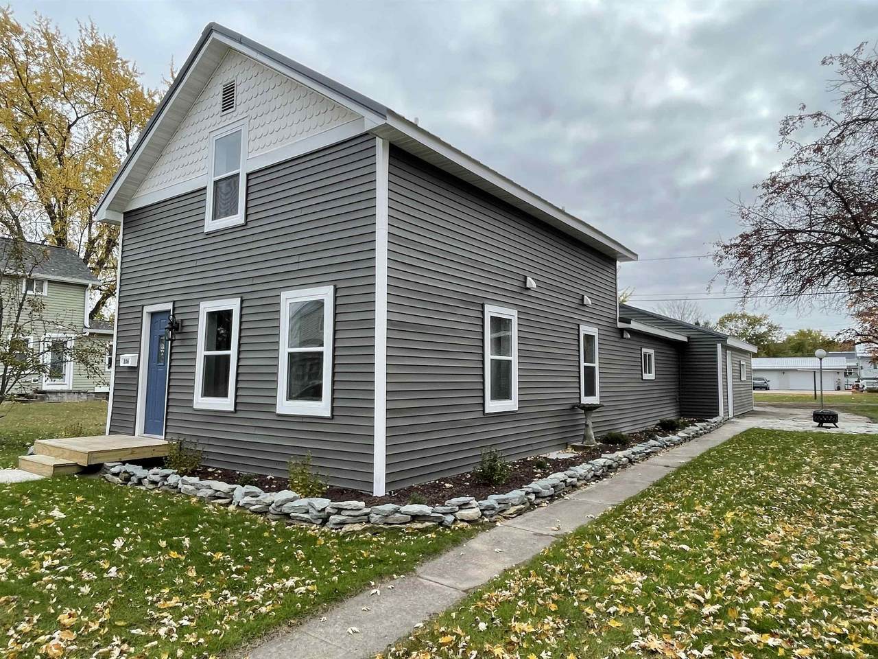 306 2ND Street - Photo 1