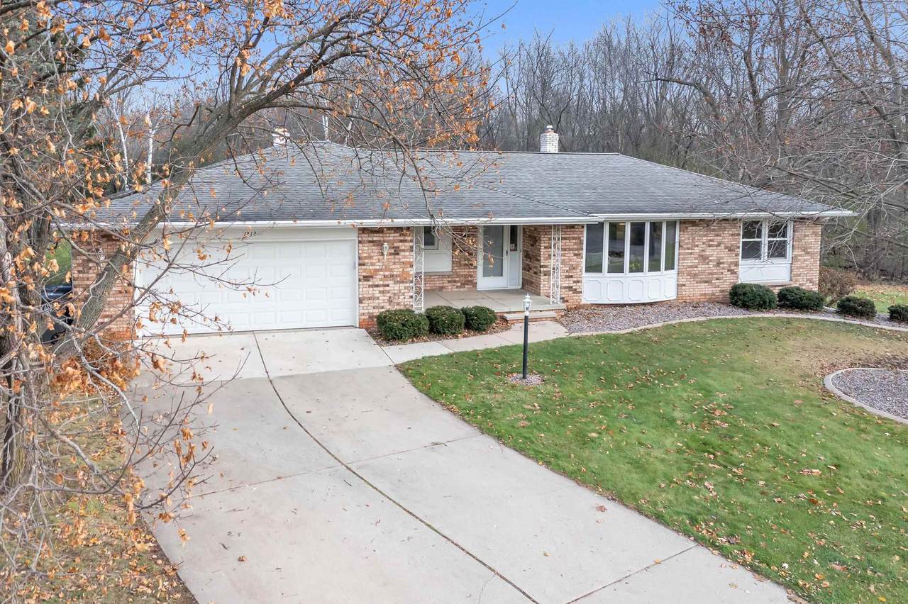 1212 Circle Drive - Photo 1
