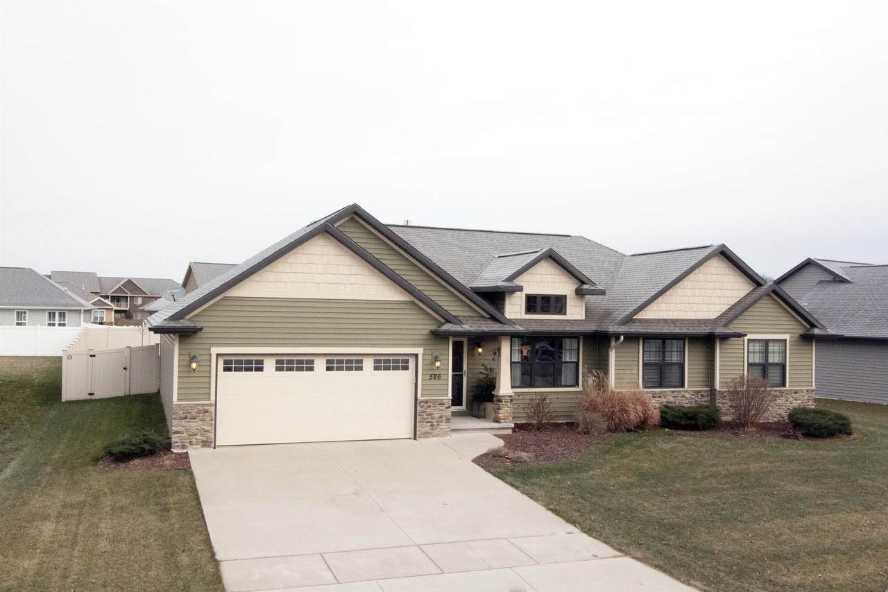 586 Pebblestone Circle - Photo 1
