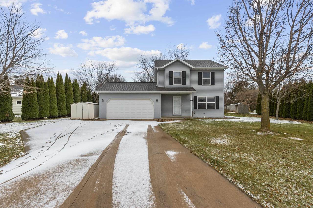 211 Birch Street - Photo 1