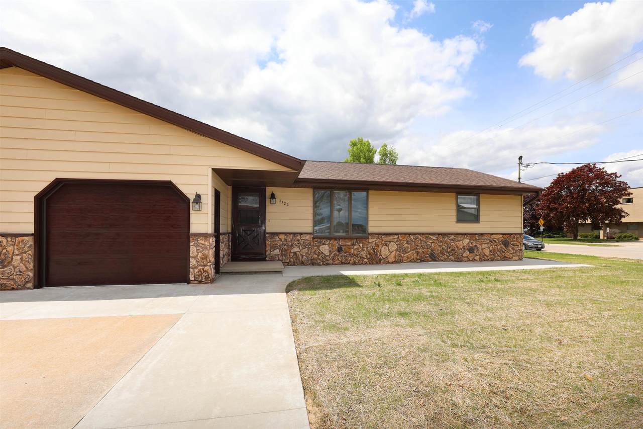 2123 Taylor Street - Photo 1