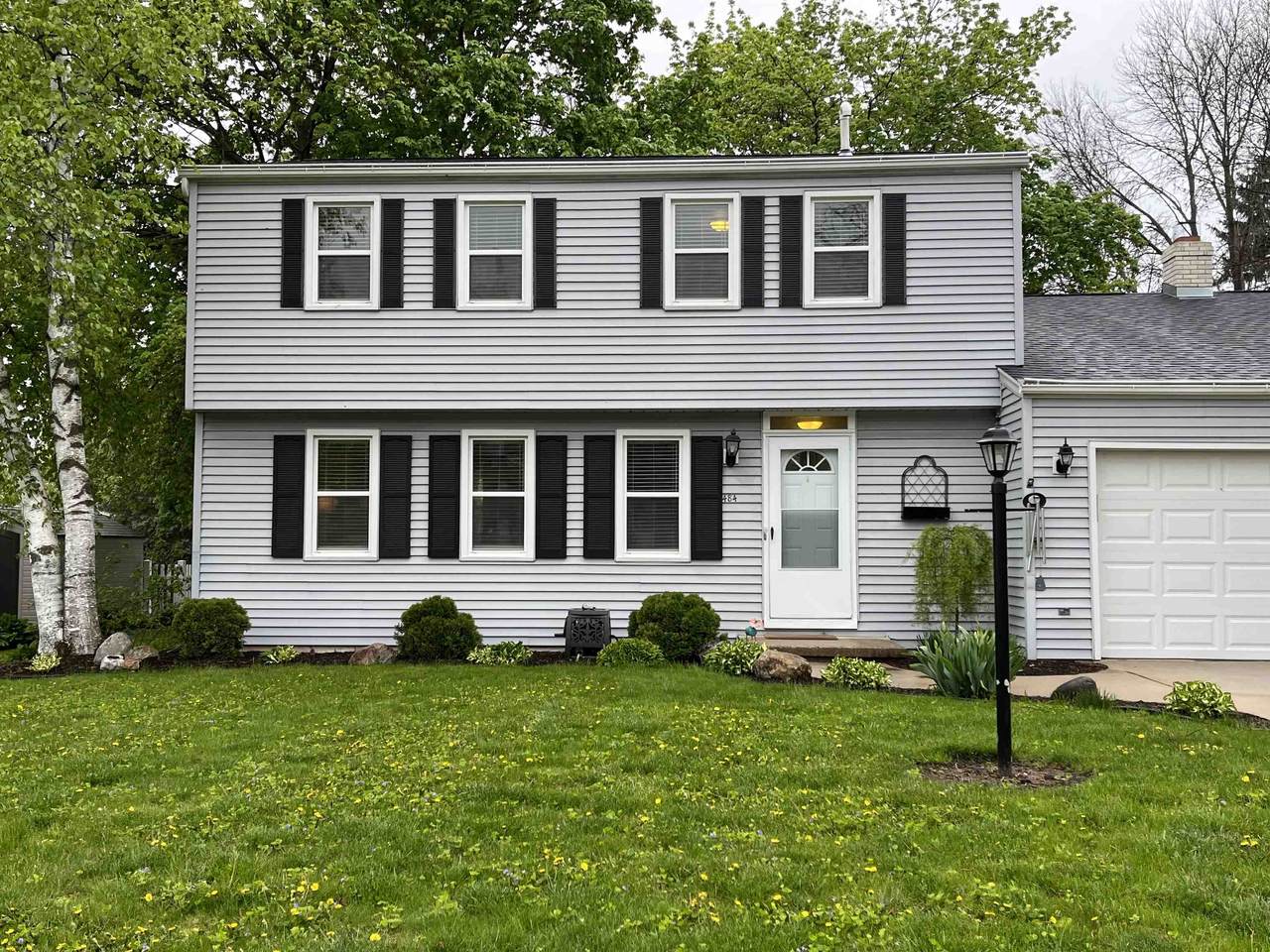 484 Tyrolian Drive - Photo 1