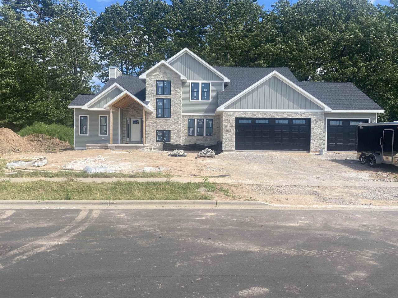 654 Sunset Ridge - Photo 1
