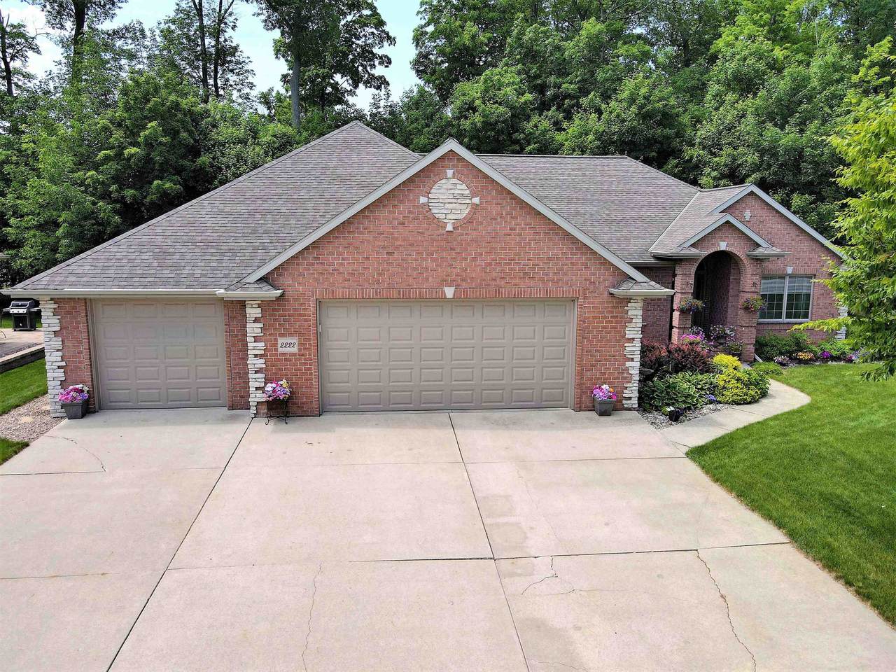 2222 Ontario Road - Photo 1